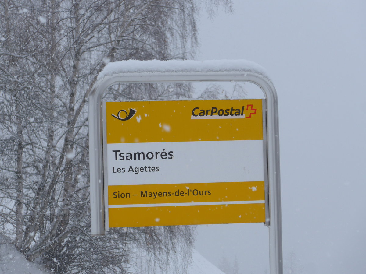 (188'408) - PostAuto-Haltestelle - Les Agettes, Tsamor�s - am 11. Februar 2018