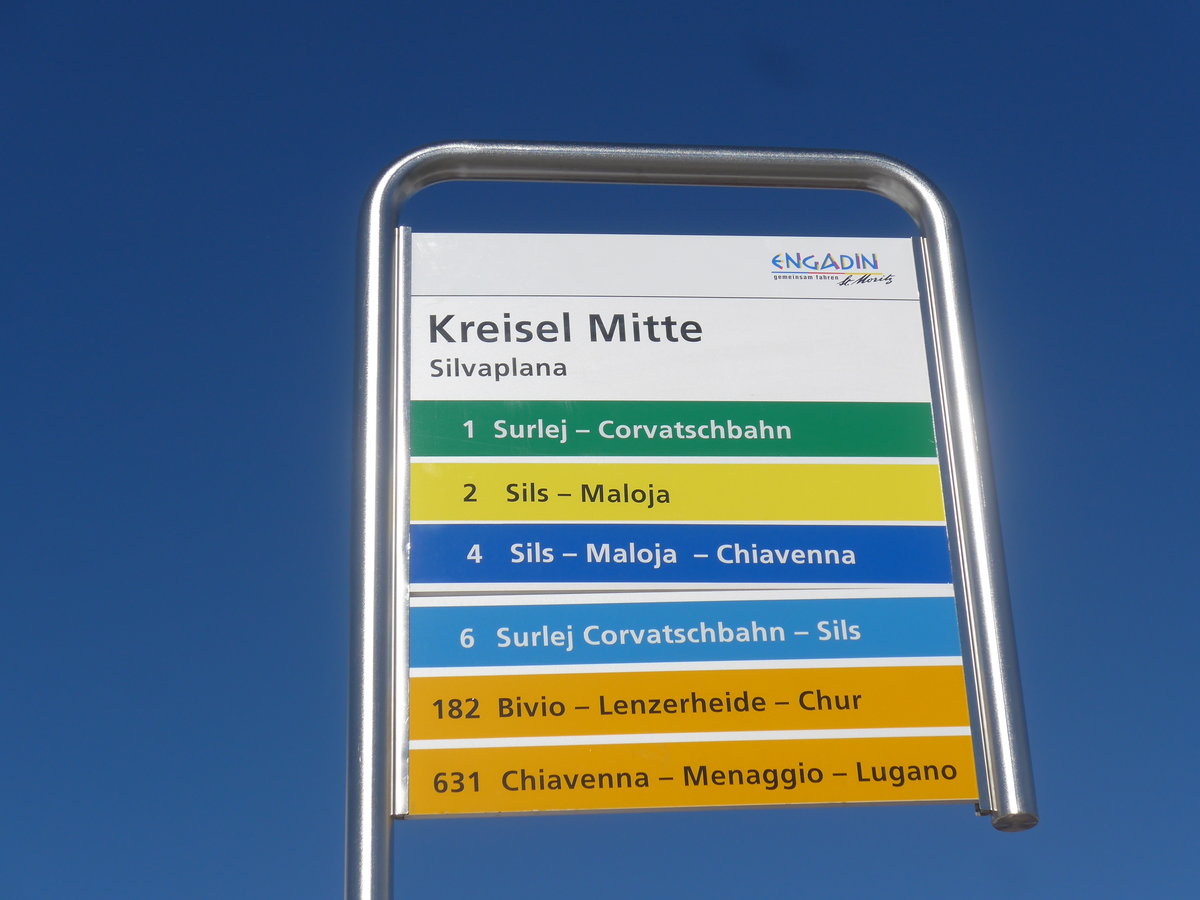 (188'532) - PostAuto/engadin mobil-Haltestelle - Silvaplana, Kreisel Mitte - am 13. Februar 2018