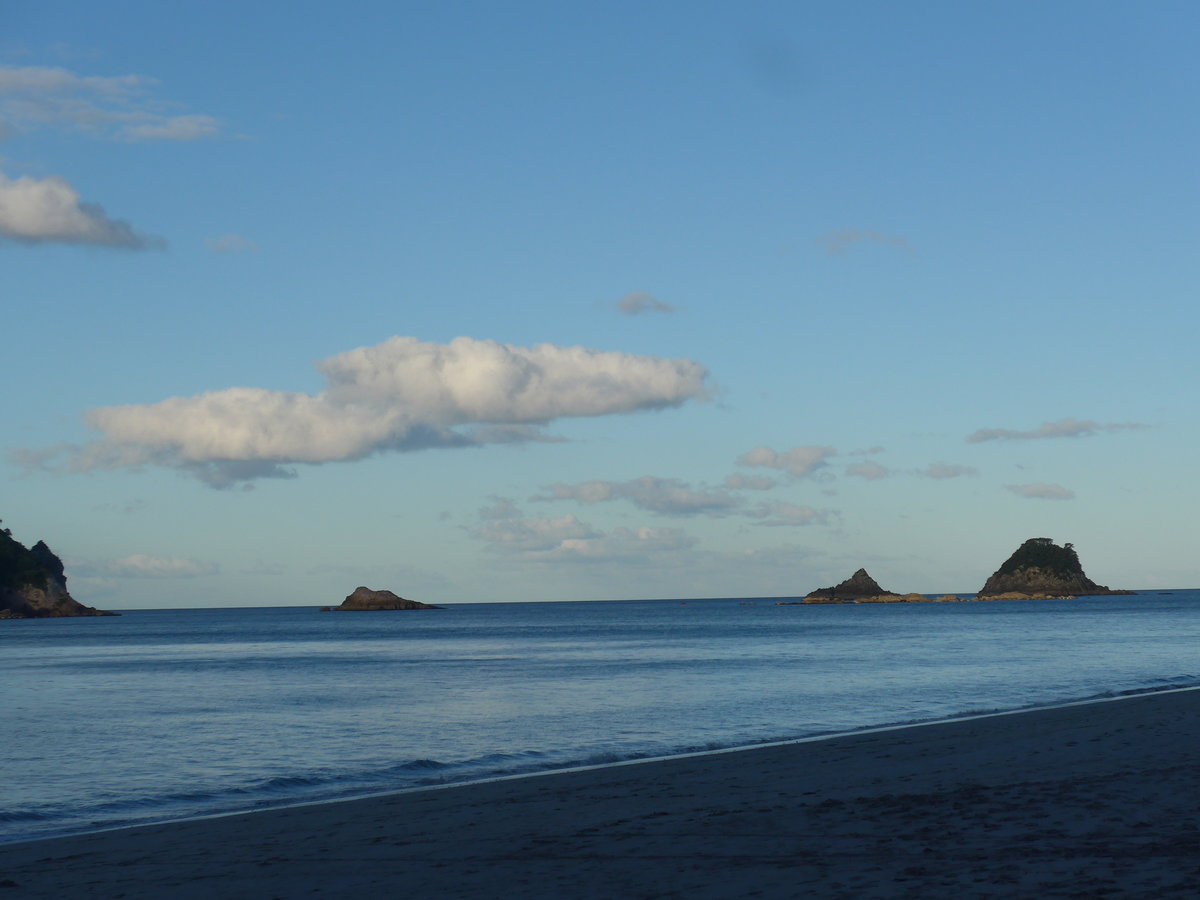 (190'603) - Inseln am 20. April 2018 in Hahei Beach