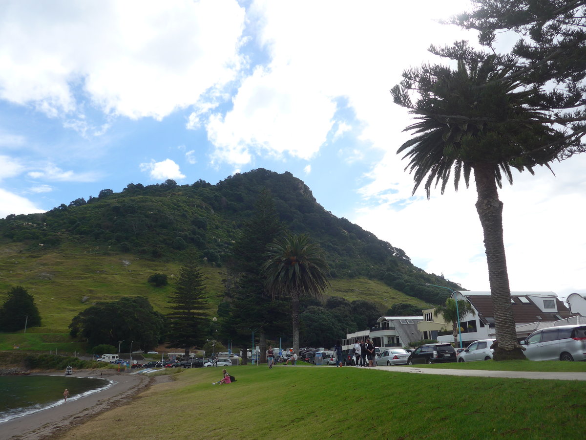 (190'658) - Der Mount Maunganui am 21. April 2018 bei Mauao