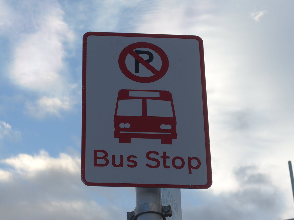 (190'765) - Bus-Haltestelle am 21. April 2018 in Mauao 