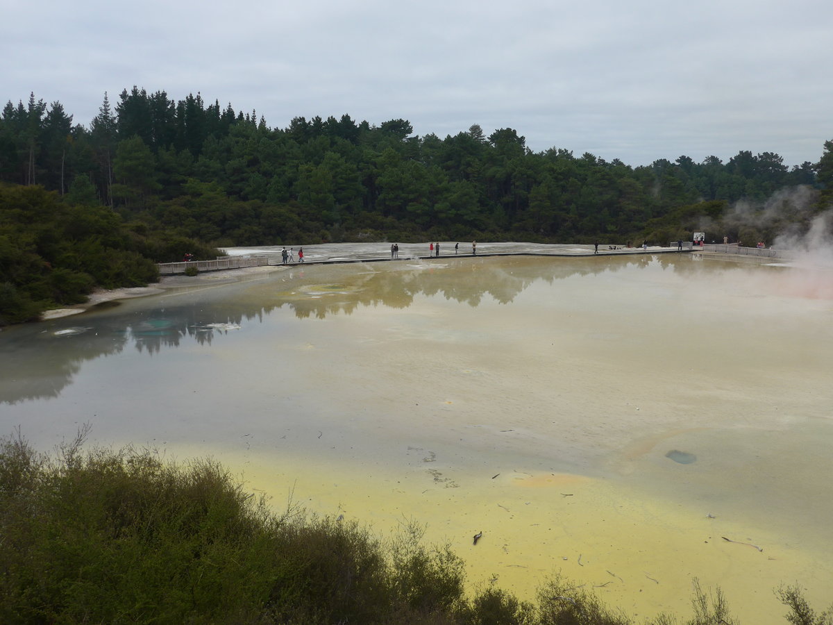 (191'059) - Der Champagne Pool im Wai-O-Tapu Thermal Wonderland am 23. April 2018 bei Rotorua