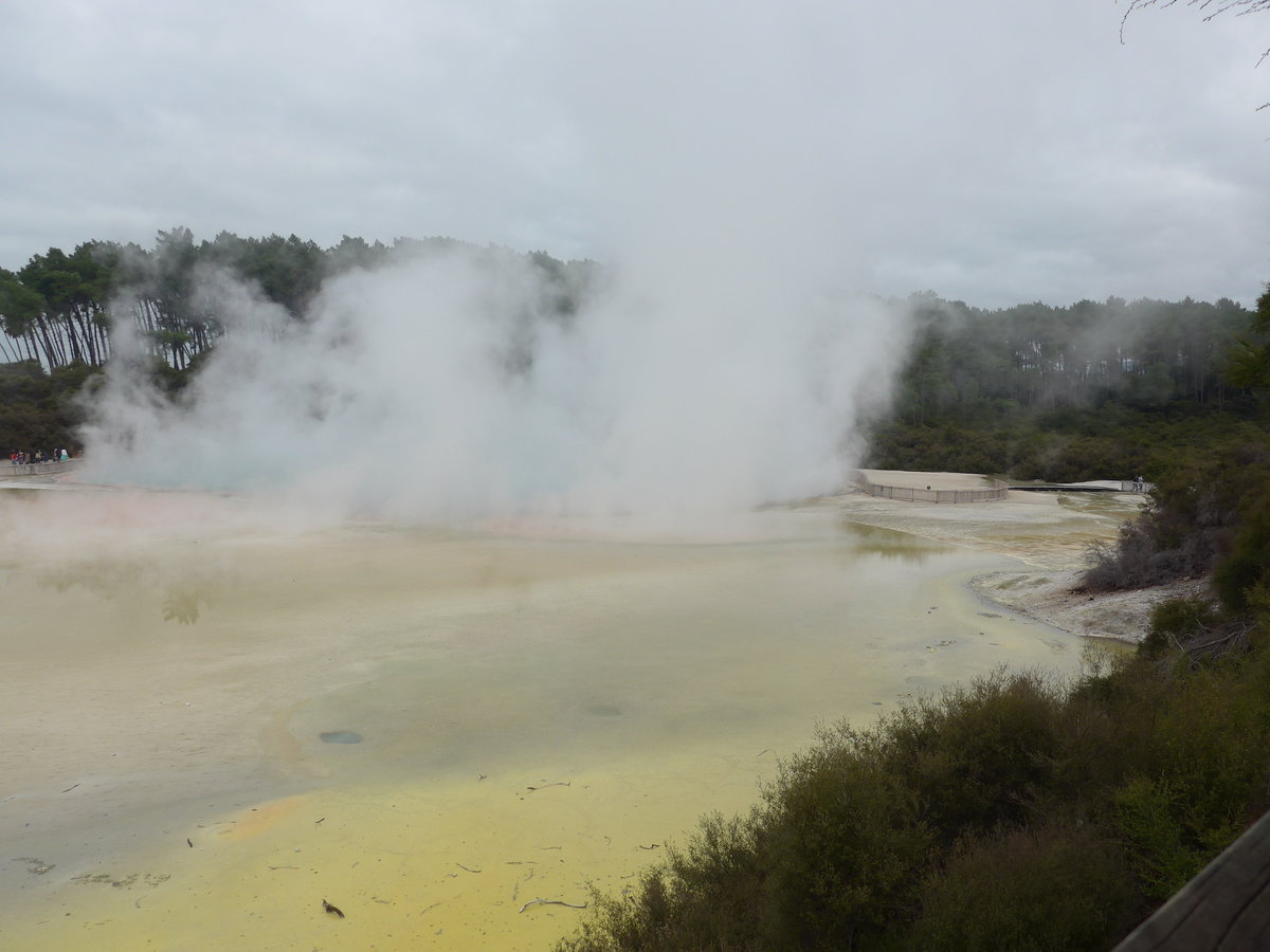 (191'061) - Der Champagne Pool im Wai-O-Tapu Thermal Wonderland am 23. April 2018 bei Rotorua