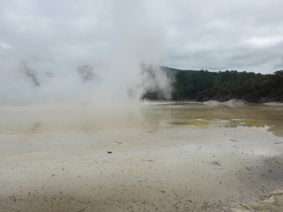 (191'062) - Der Champagne Pool im Wai-O-Tapu Thermal Wonderland am 23. April 2018 bei Rotorua