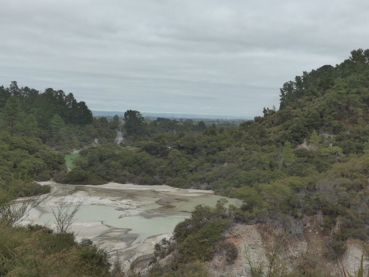 (191'090) - See im Wai-O-Tapu Thermal Wonderland am 23. April 2018 bei Rotorua