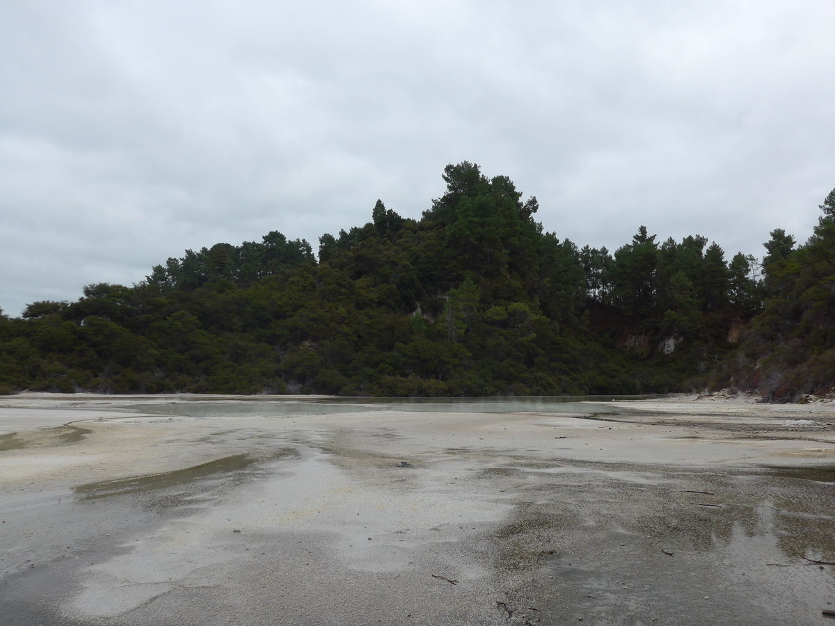 (191'122) - See im Wai-O-Tapu Thermal Wonderland am 23. April 2018 bei Rotorua