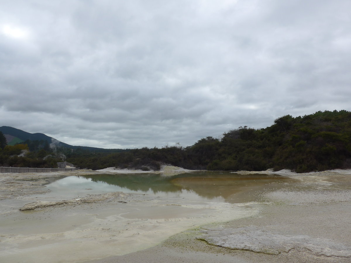 (191'169) - See im Wai-O-Tapu Thermal Wonderland am 23. April 2018 bei Rotorua