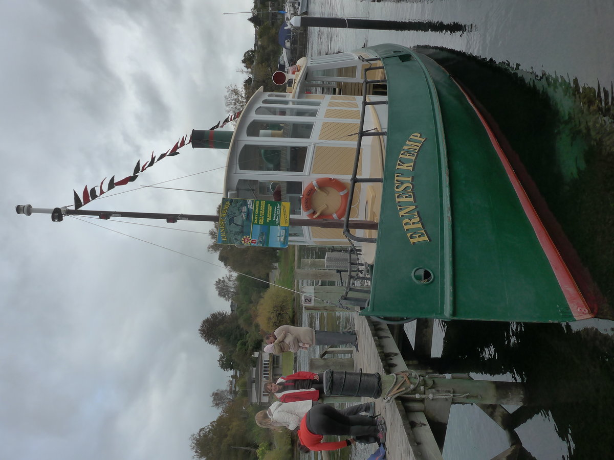 (191'219) - Motorschiff Ernest Kemp am 24. April 2018 im Hafen von Taupo