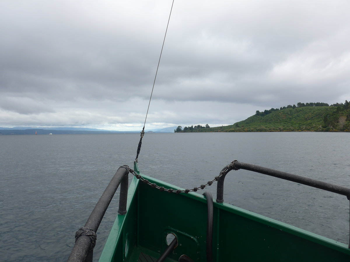 (191'236) - Auf dem Lake Taupo am 24. April 2018 bei Taupo