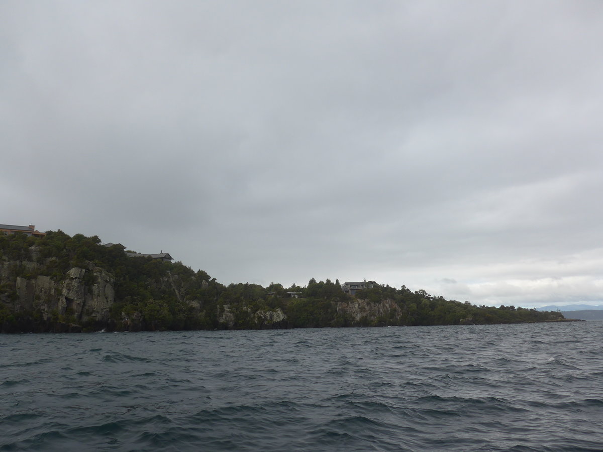 (191'256) - Auf dem Lake Taupo am 24. April 2018 bei Taupo
