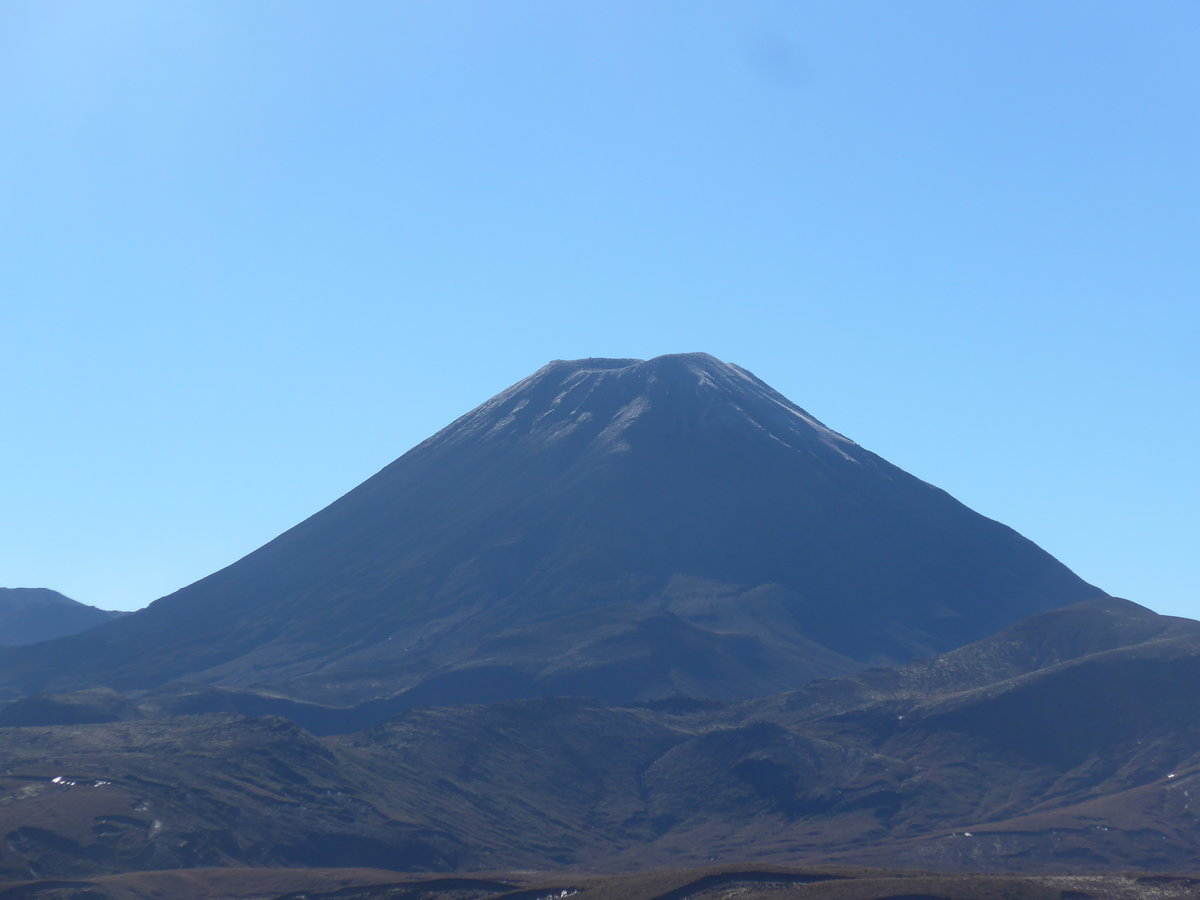 (191'364) - Der Mount Ngauruhoe am 25. April 2018 bei Whakapapa