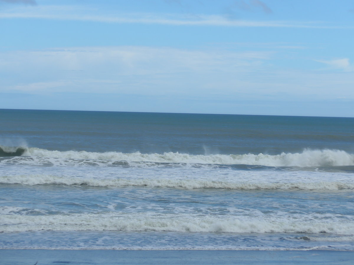 (191'879) - Das Meer am 29. April 2018 bei Mokau