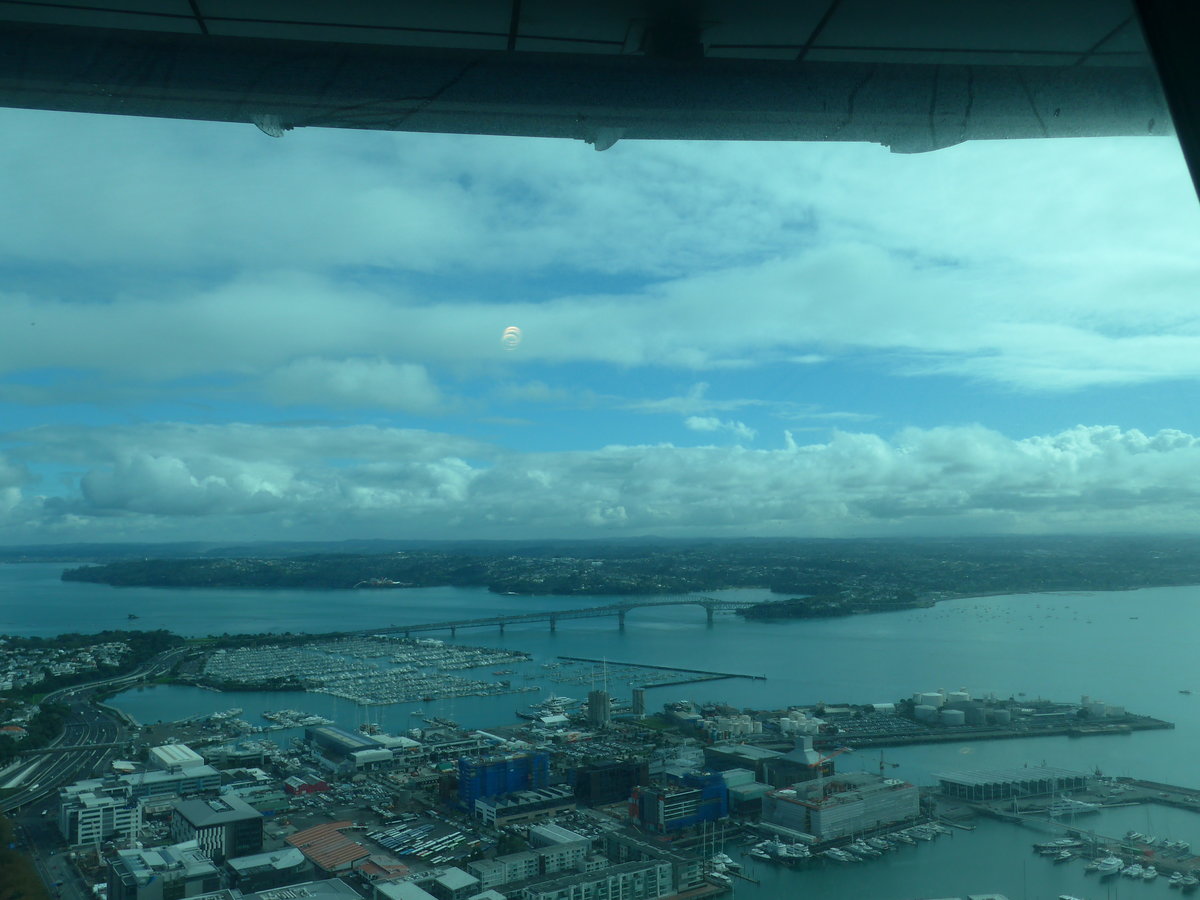 (192'167) - Auckland am 1. Mai 2018 vom Sky Tower aus