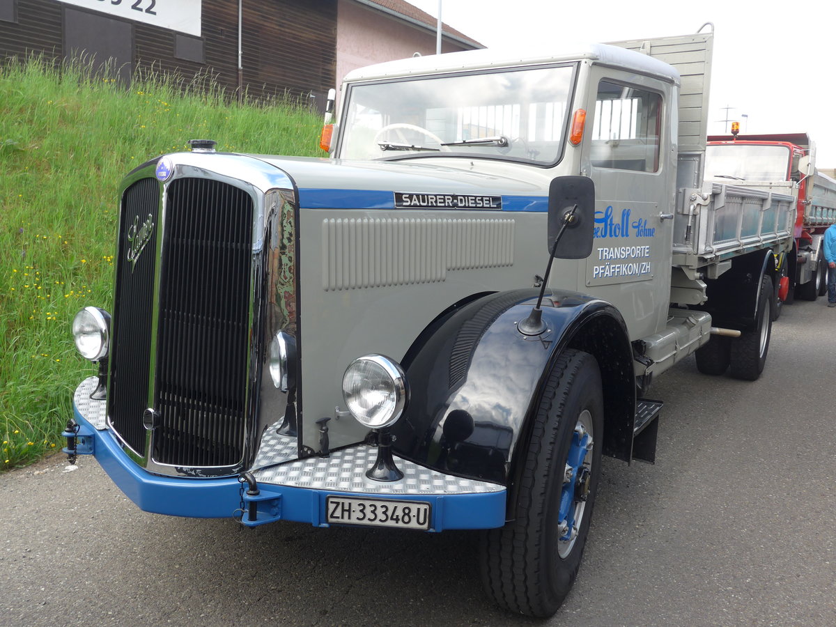 (192'333) - Stoll, Pf�ffikon - ZH 33'348 U - Saurer am 5. Mai 2018 in Attikon, Wegm�ller