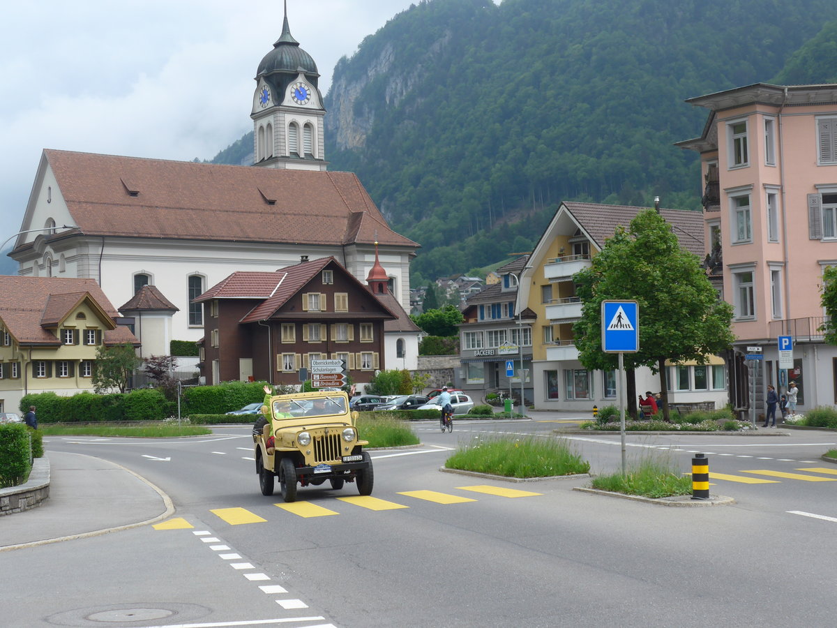 (193'071) - Willys - LU 103'634 - am 20. Mai 2018 in Wolfenschiessen, Hauptstrasse