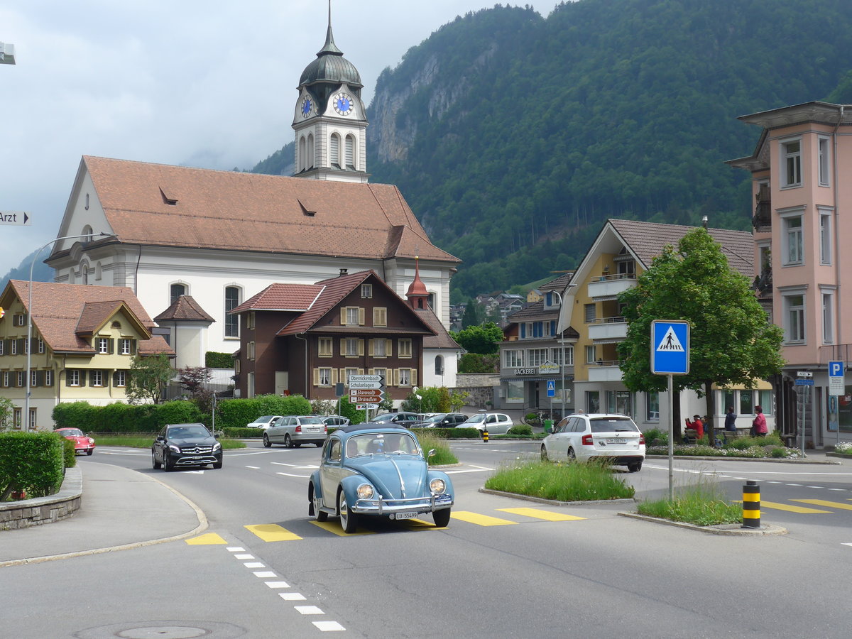 (193'096) - VW-K�fer - LU 55'499 - am 20. Mai 2018 in Wolfenschiessen, Hauptstrasse