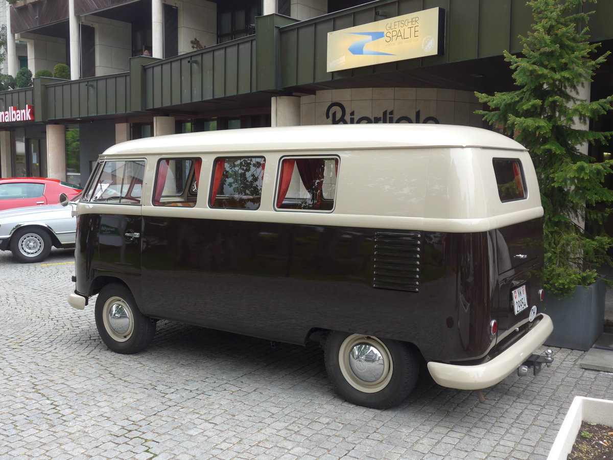 (193'254) - VW-Bus - NW 29'954 - am 20. Mai 2018 in Engelberg, OiO