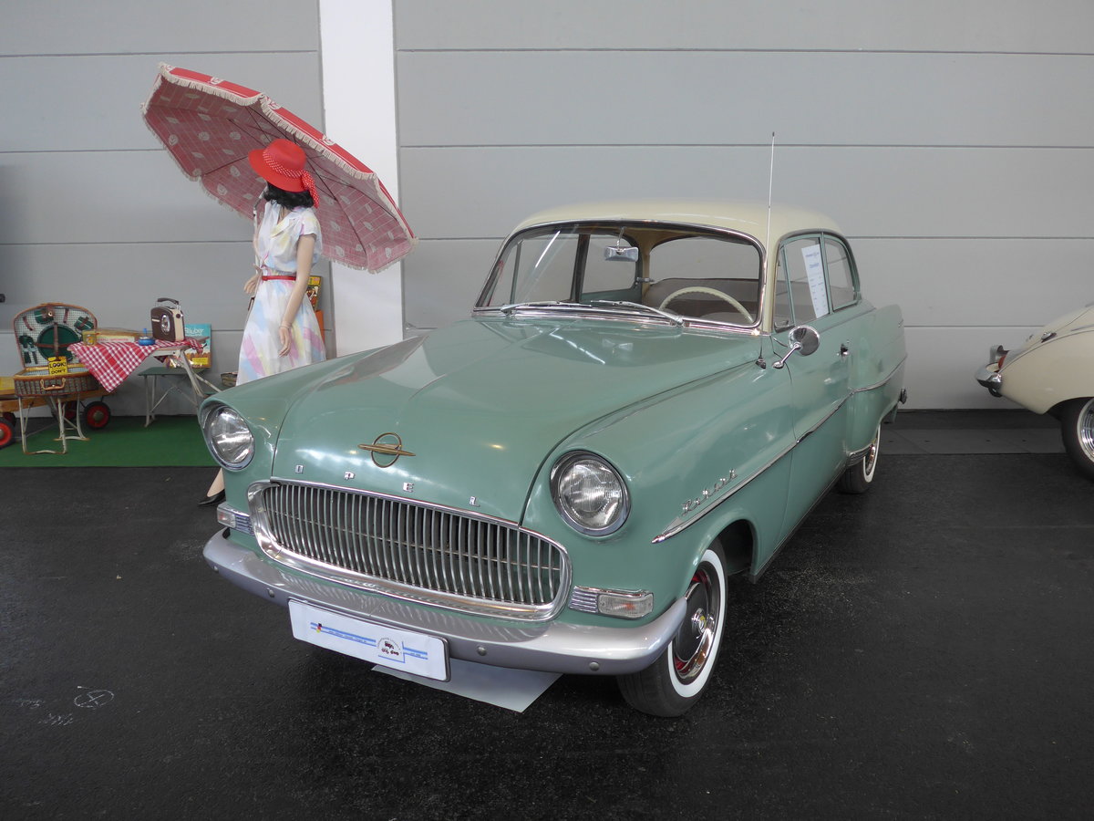 (193'476) - Opel am 26. Mai 2018 in Friedrichshafen, Messe