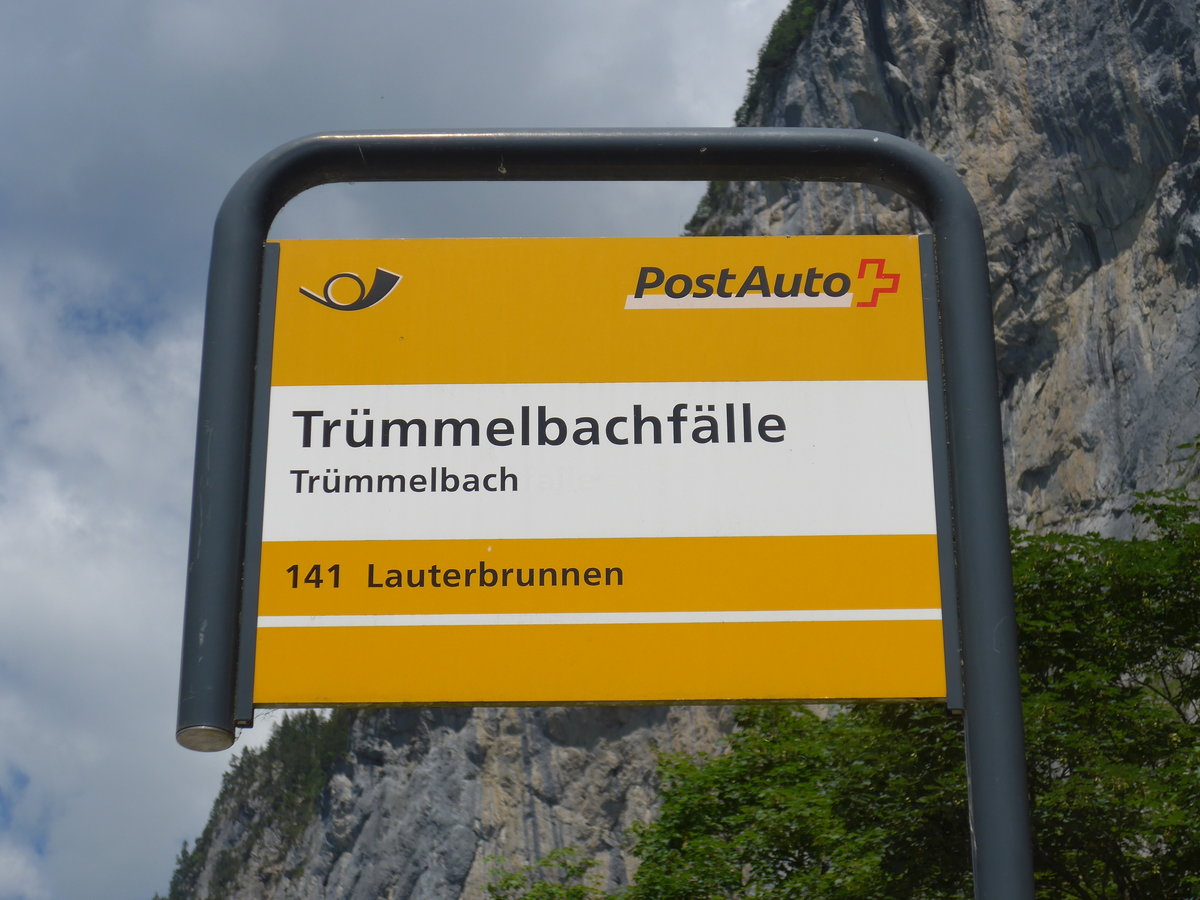 (194'442) - PostAuto-Haltestelle - Tr�mmelbach, Tr�mmelbachf�lle - am 25. Juni 2018