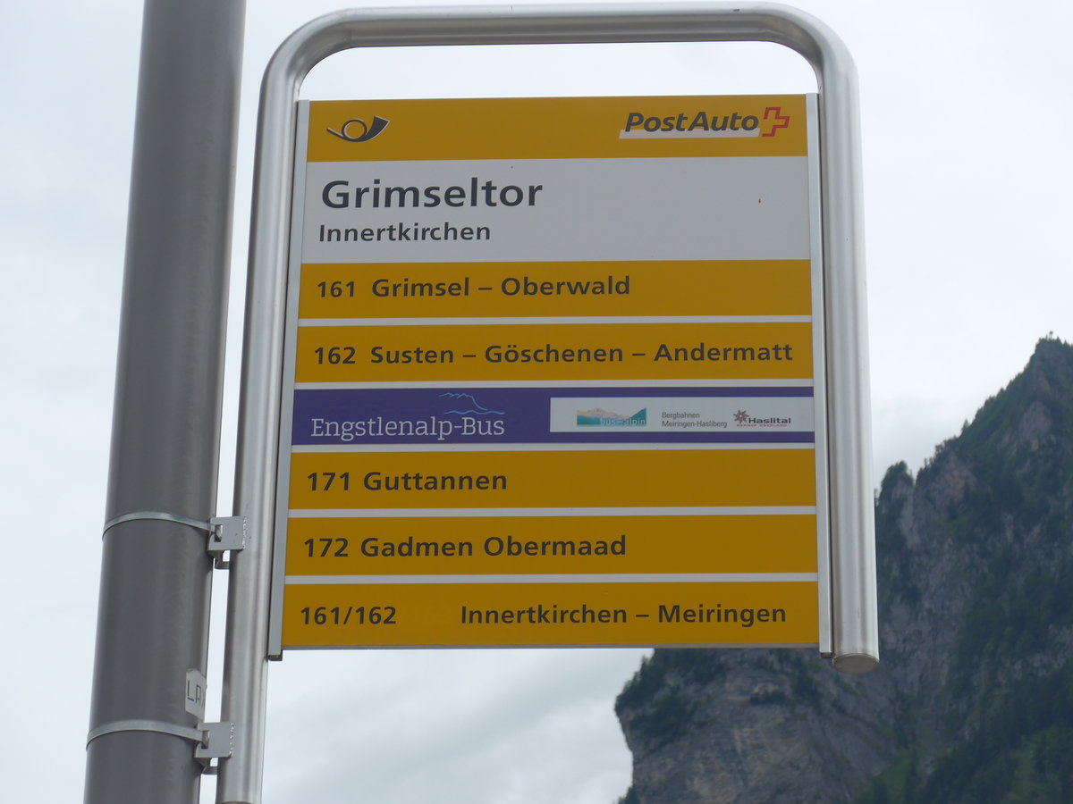 (194'982) - PostAuto-Haltestelle - Innertkirchen, Grimseltor - am 21. Juli 2018