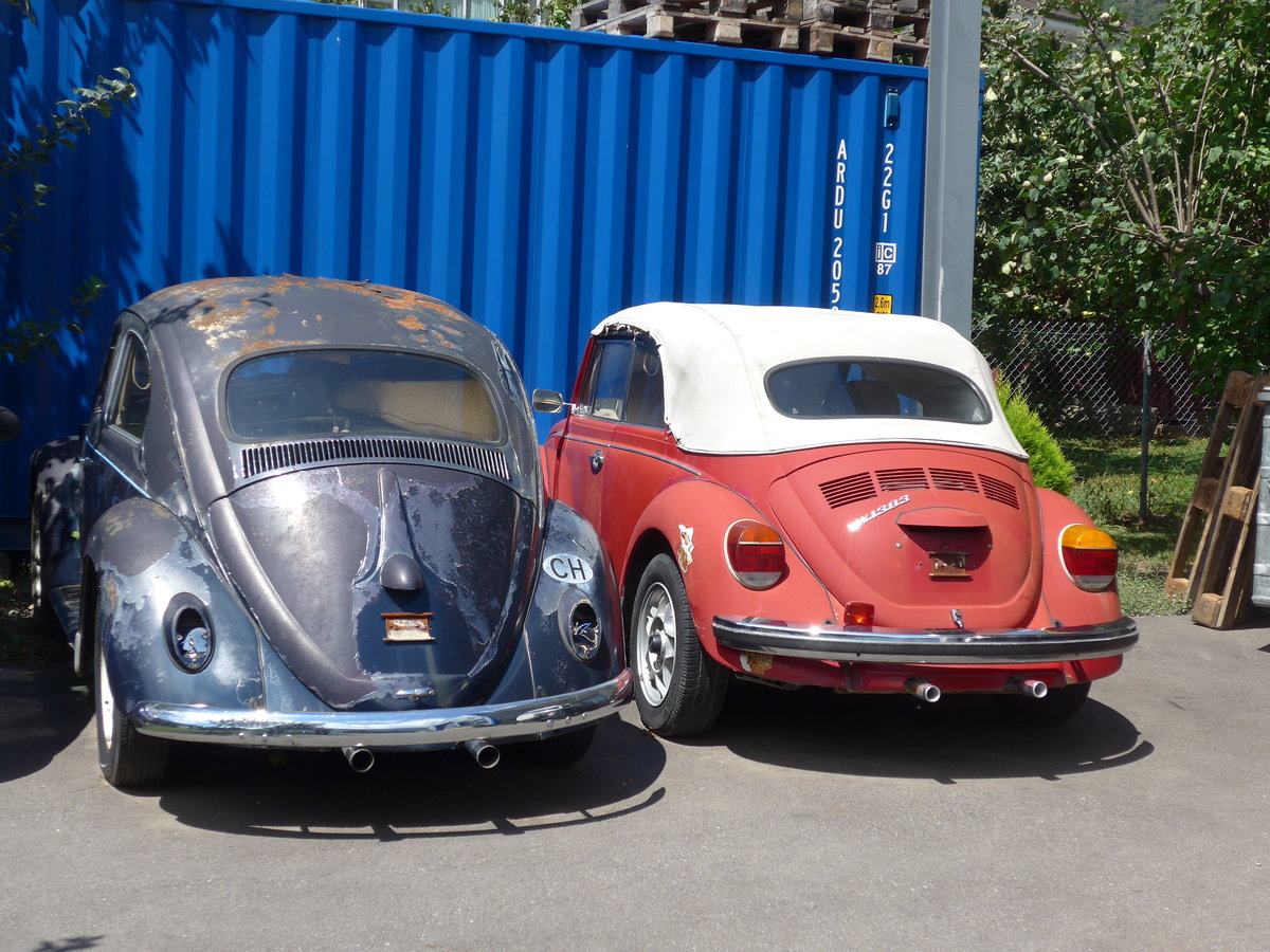 (195'041) - Zwei VW-K�fer am 22. Juli 2018 in Leytron