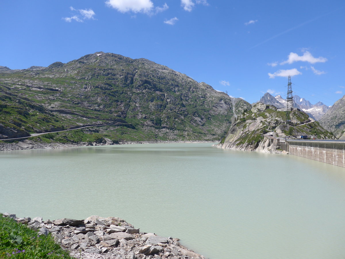 (195'255) - Der Grimselsee mit Hospiz am 29. Juli 2018 am Grimselpass