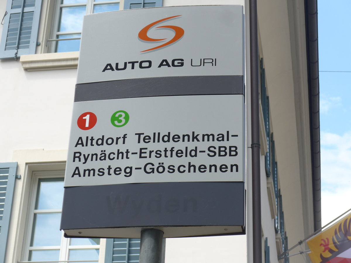 (195'431) - AAGU-Haltestelle - Altdorf, Gemeindehaus - am 1. August 2018