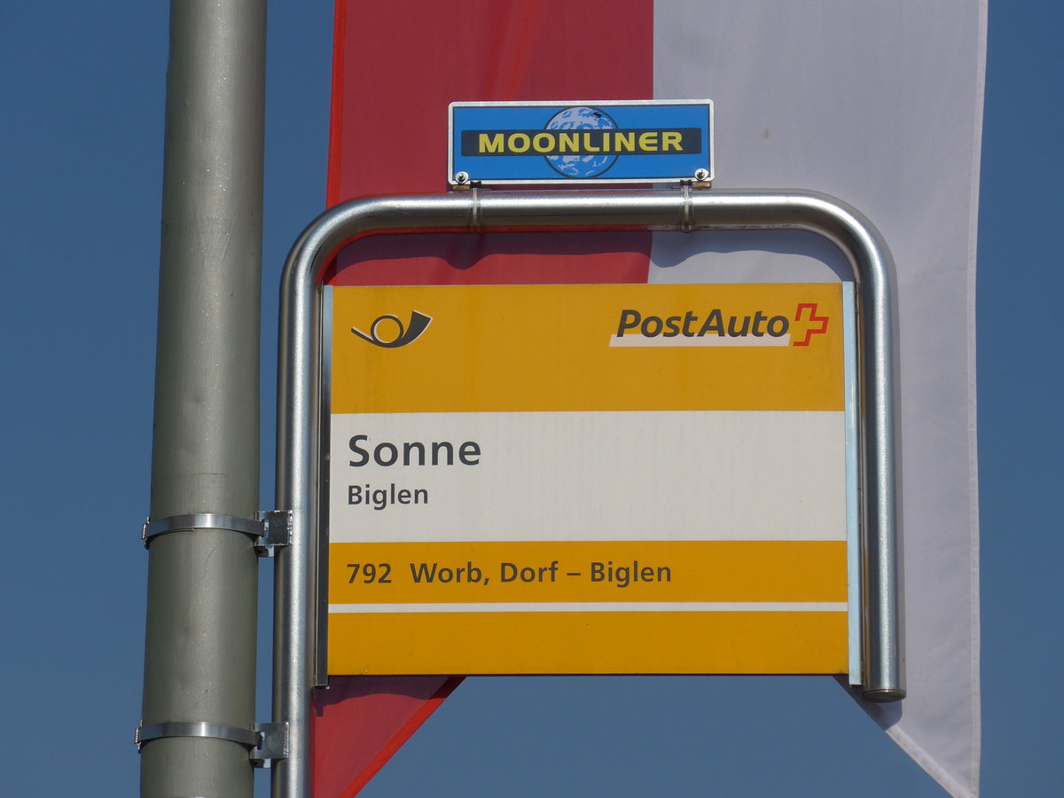 (195'542) - PostAuto-Haltestelle - Biglen, Sonne - am 5. August 2018