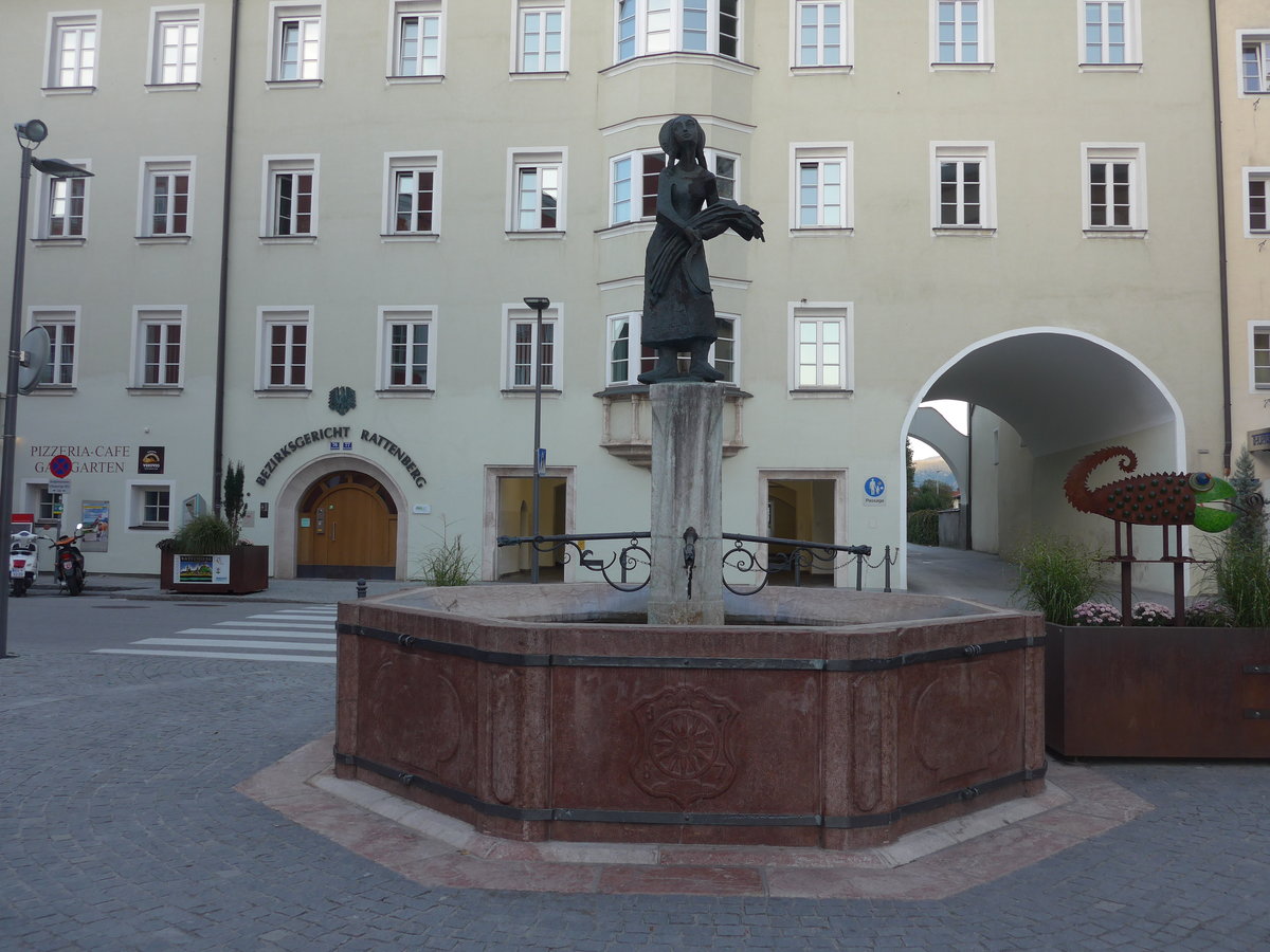 (196'864) - Brunnen von 1787 am 11. September 2018 in Rattenberg