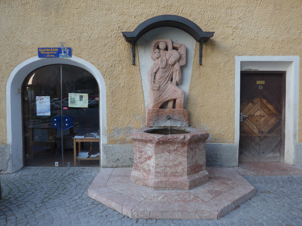 (196'869) - Brunnen am 11. September 2018 in Rattenberg