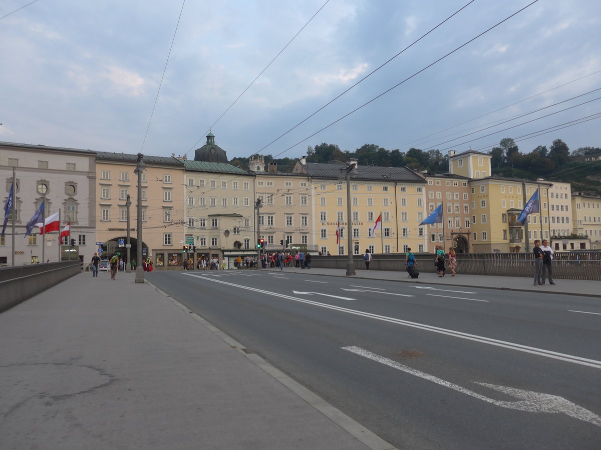 (197'399) - Praktisch leere Staatsbr�cke am 13. September 2018 in Salzburg