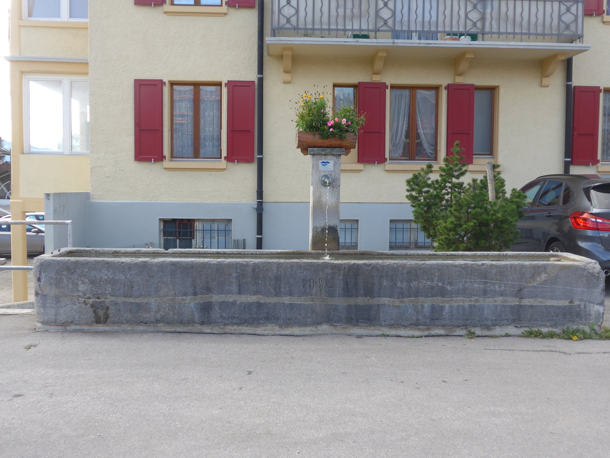 (197'930) - Brunnen von 1892 am 23. September 2018 in Leysin
