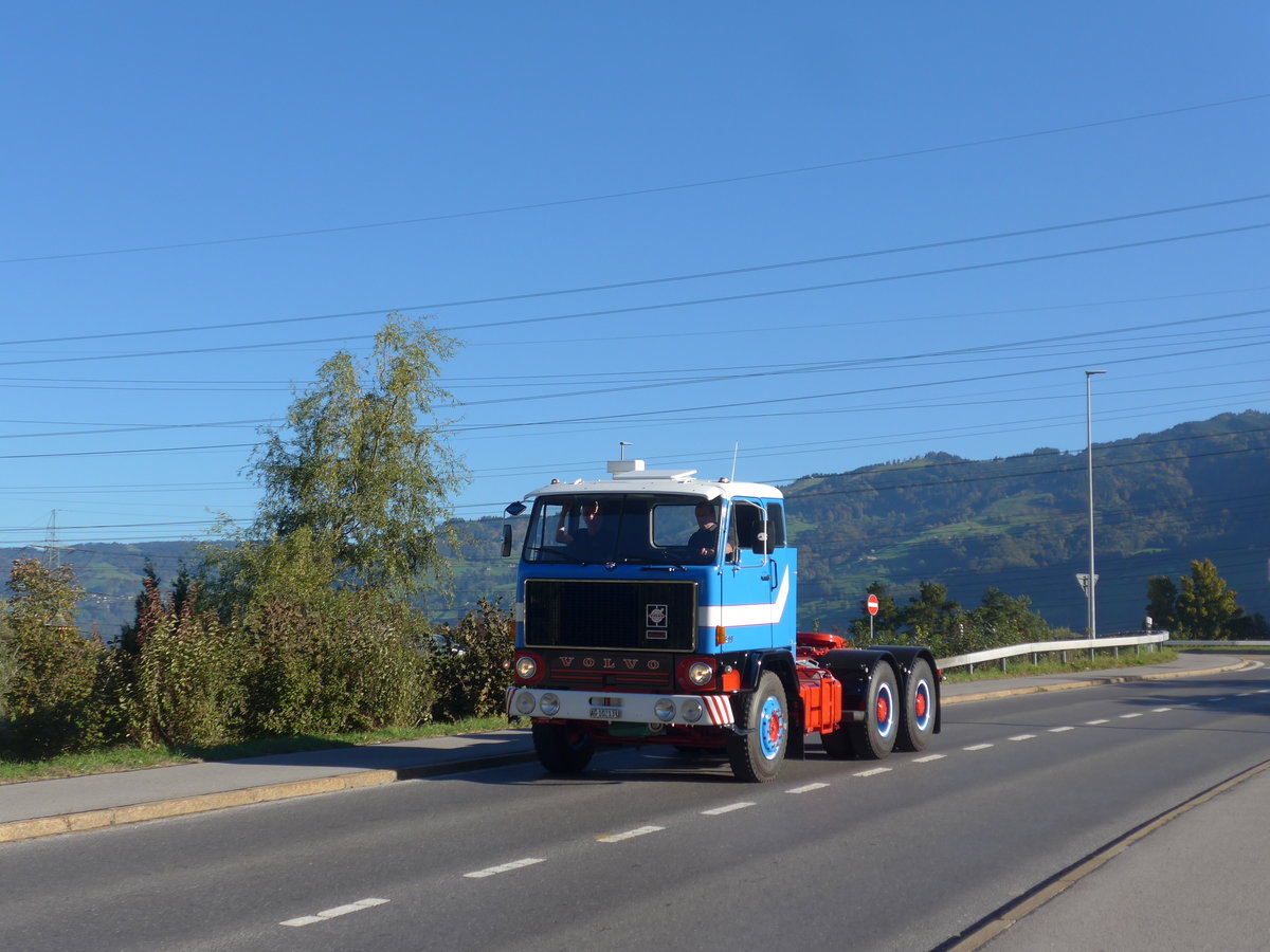 (198'158) - Volvo - AG 10'213 U - am 13. Oktober 2018 in Bilten, Sch�niserstrasse