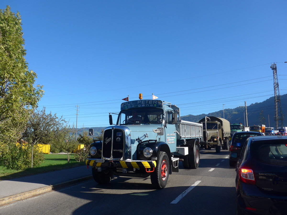 (198'198) - Peter, Sargans - SG 315'035 - Saurer am 13. Oktober 2018 in Bilten, Sch�niserstrasse