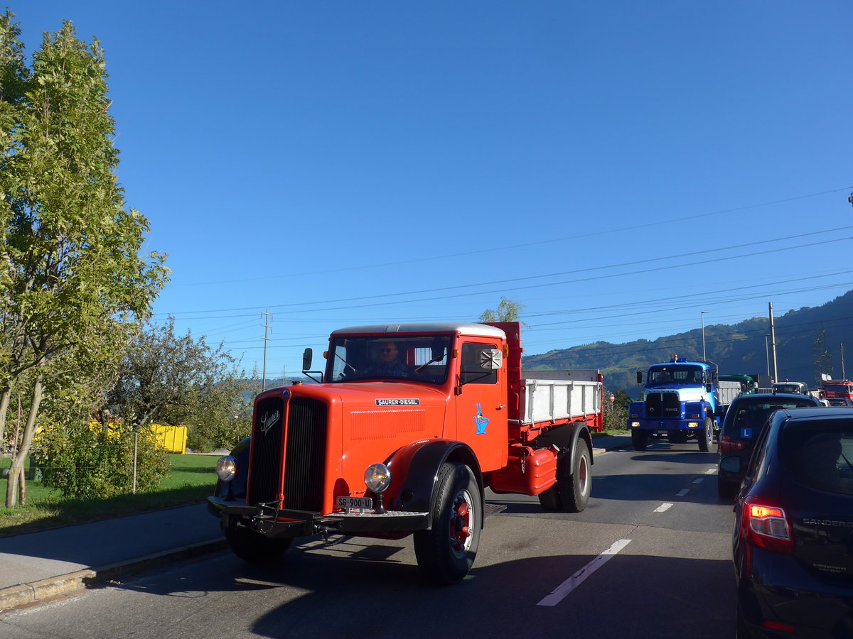 (198'206) - Saurer - SG 900 U - am 13. Oktober 2018 in Bilten, Sch�niserstrasse