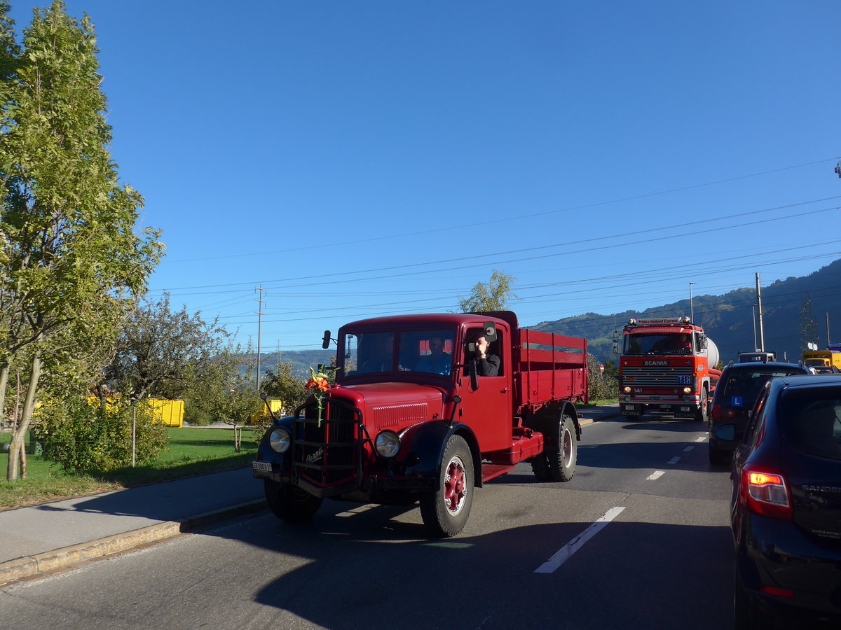 (198'210) - Berna - SZ 200'017 - am 13. Oktober 2018 in Bilten, Sch�niserstrasse