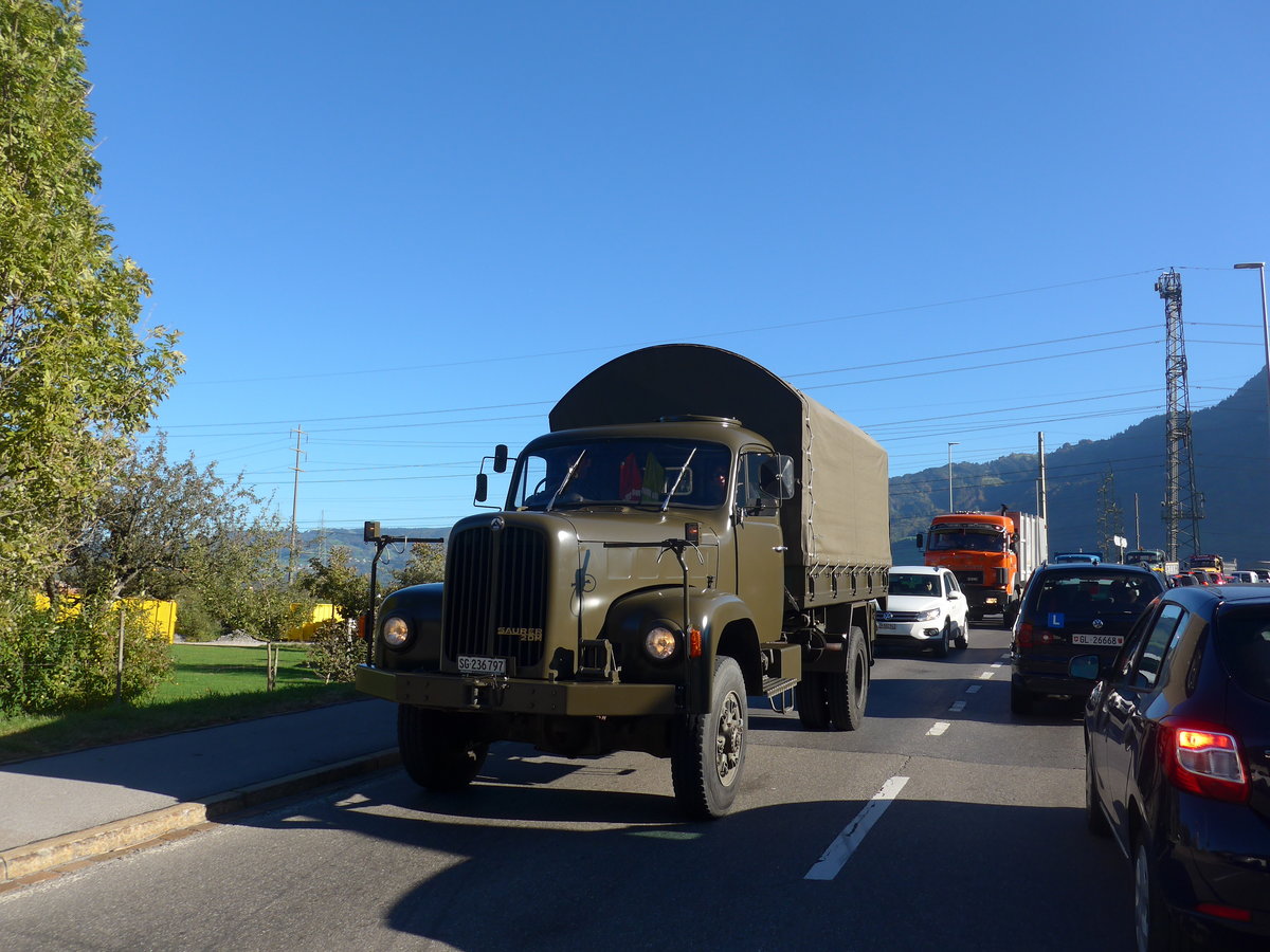 (198'218) - Saurer - SG 236'797 - am 13. Oktober 2018 in Bilten, Sch�niserstrasse