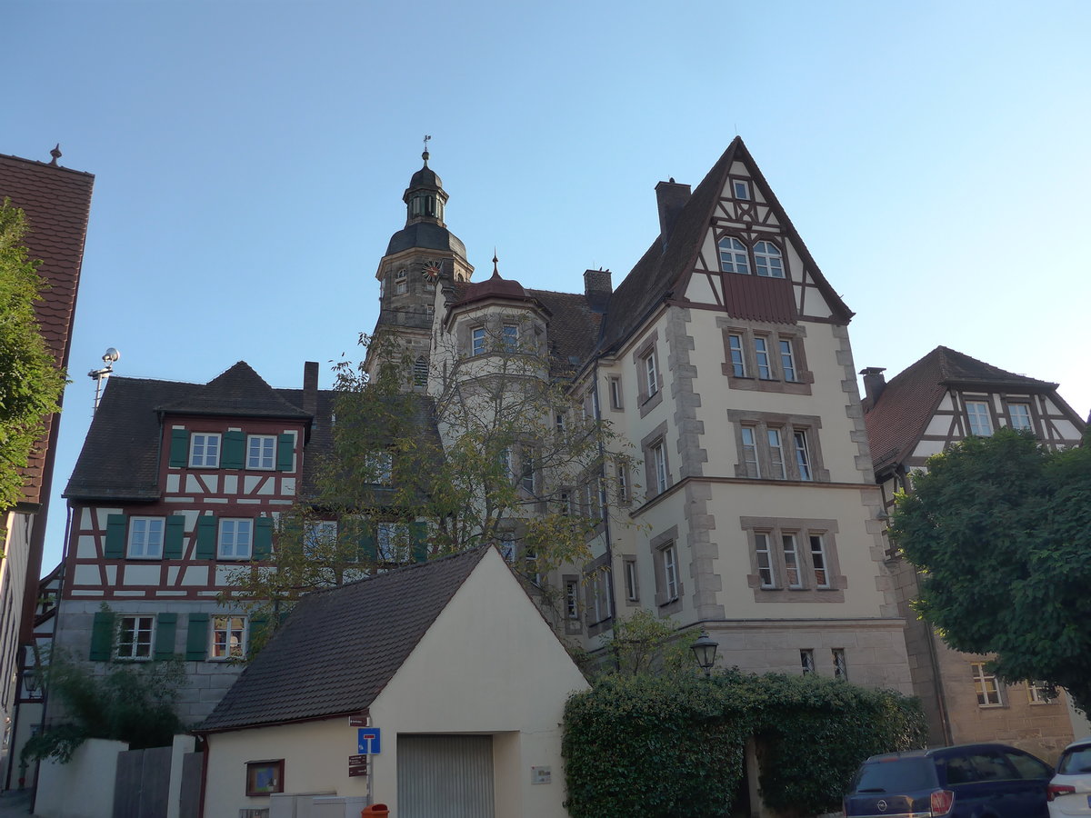 (198'301) - H�user am 15. Oktober 2018 in Altdorf