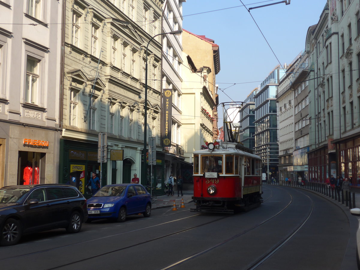 (198'392) - DPP-Tram - Nr. 349 - am 18. Oktober 2018 in Praha