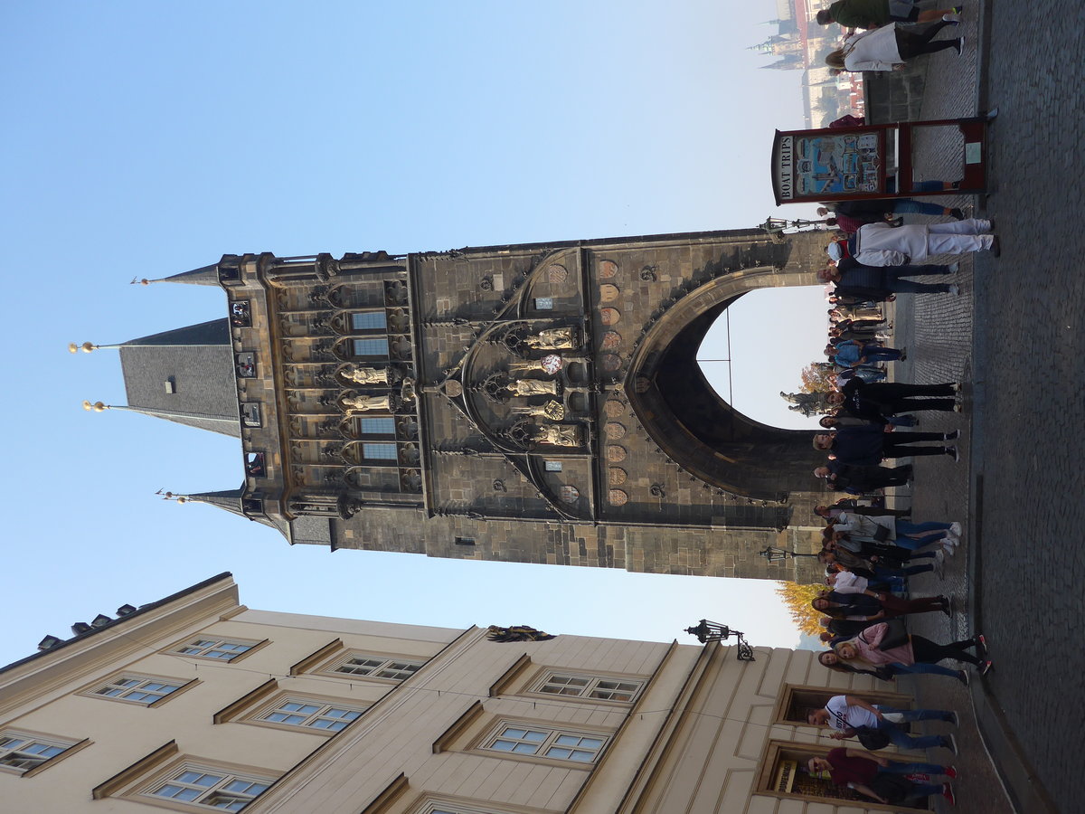 (198'402) - Der Altst�dter Br�ckenturm am 18. Oktober 2018 in Praha