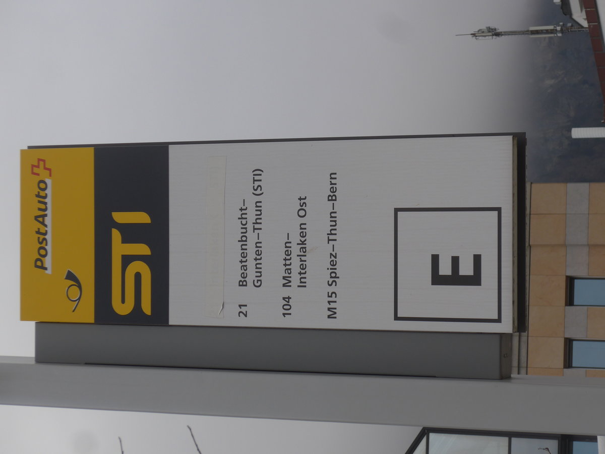 (200'535) - PostAuto- und STI-Haltestelle - Interlaken, Bahnhof West - am 1. Januar 2019