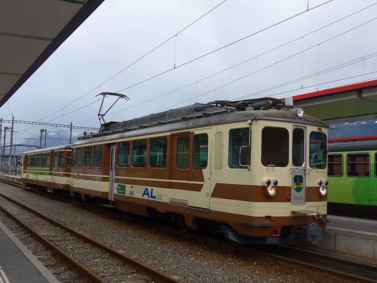 (202'467) - TPC-AL-Triebwagen - Nr. 302 - am 17. M�rz 2019 im Bahnhof Aigle