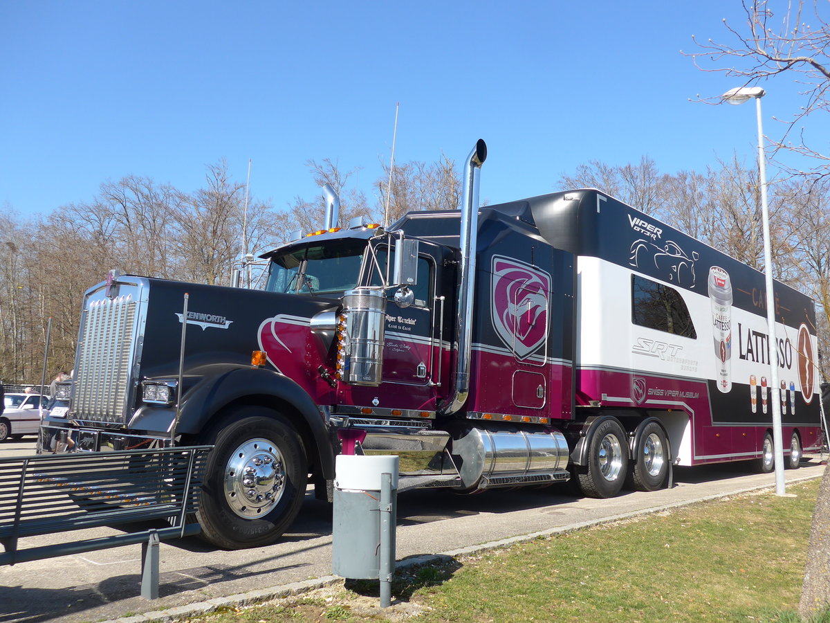 (203'132) - Kenworth am 24. M�rz 2019 in Granges-Paccot, Forum-Fribourg