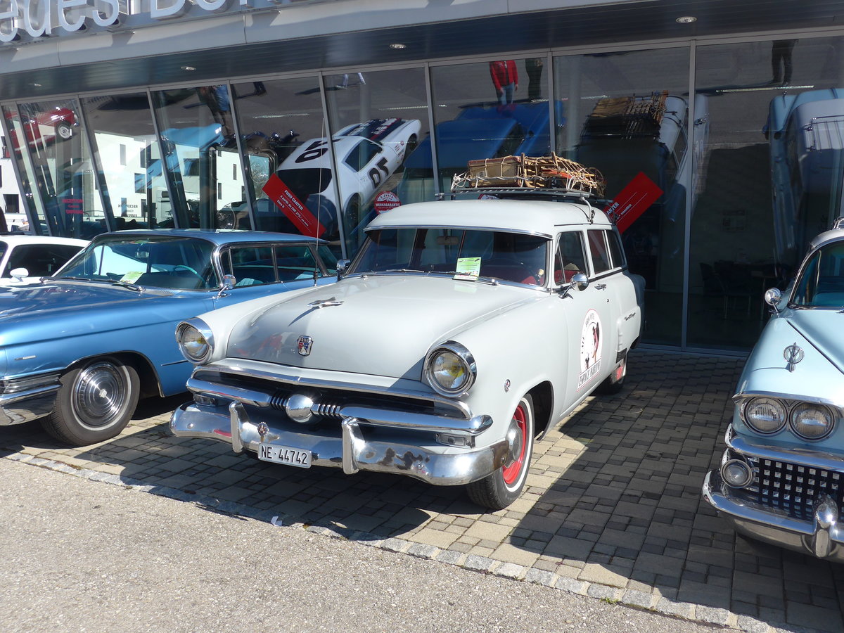(203'148) - Ford - NE 44'742 - am 24. M�rz 2019 in Granges-Paccot, Forum-Fribourg