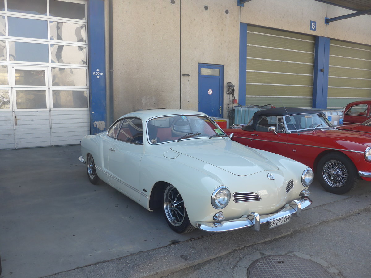 (203'201) - VW-Karmann - FR 273'199 - am 24. M�rz 2019 in Granges-Paccot, Forum-Fribourg