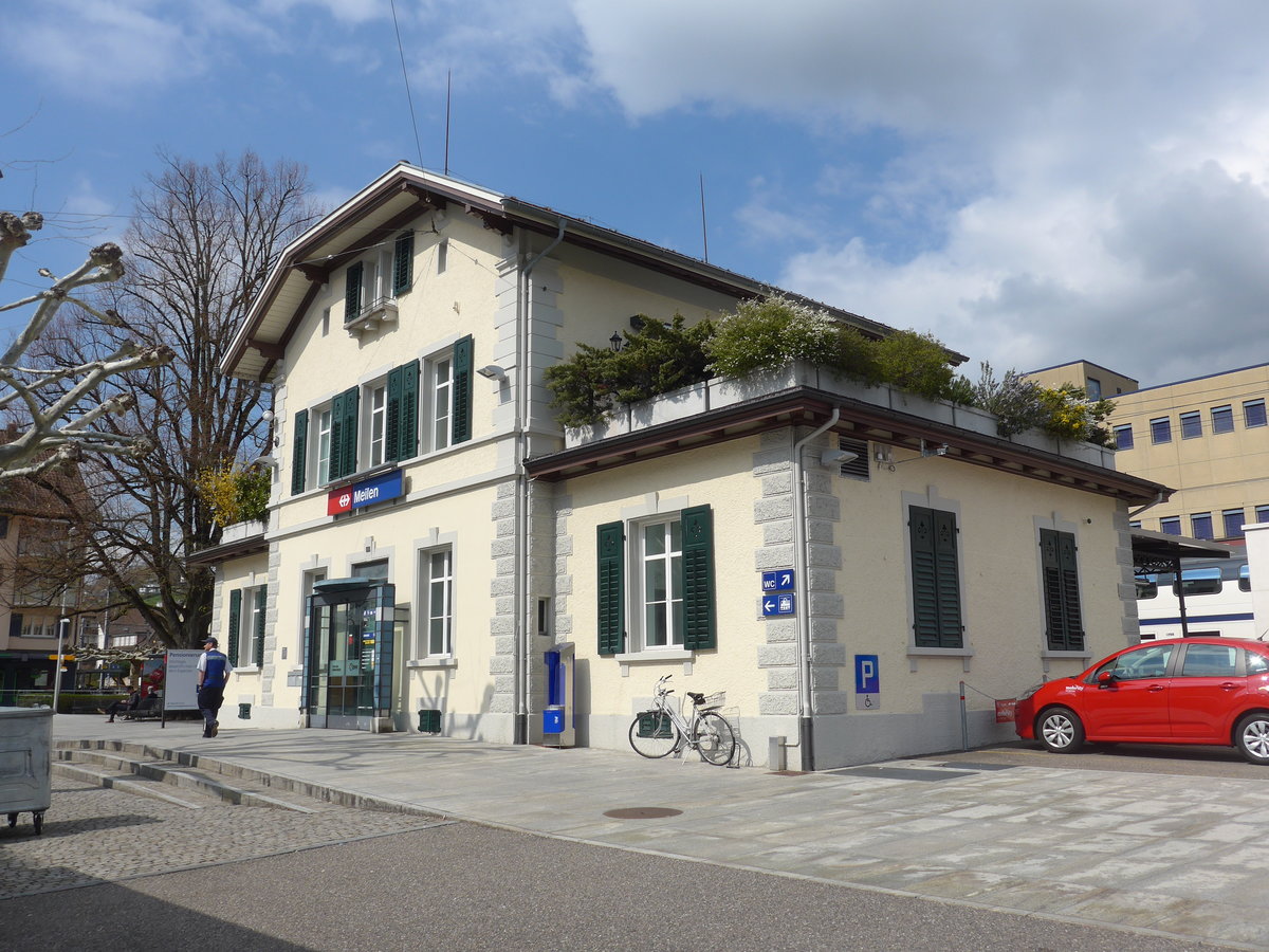 (203'540) - Der Bahnhof Meilen am 7. April 2019