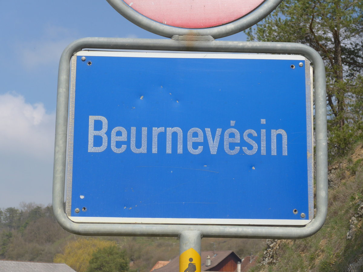 (203'712) - Ortstafel von Beurnev�sin am 15. April 2019