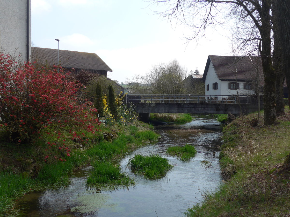 (203'724) - Br�cke �ber die Vendline am 15. April 2019 in Beurnev�sin