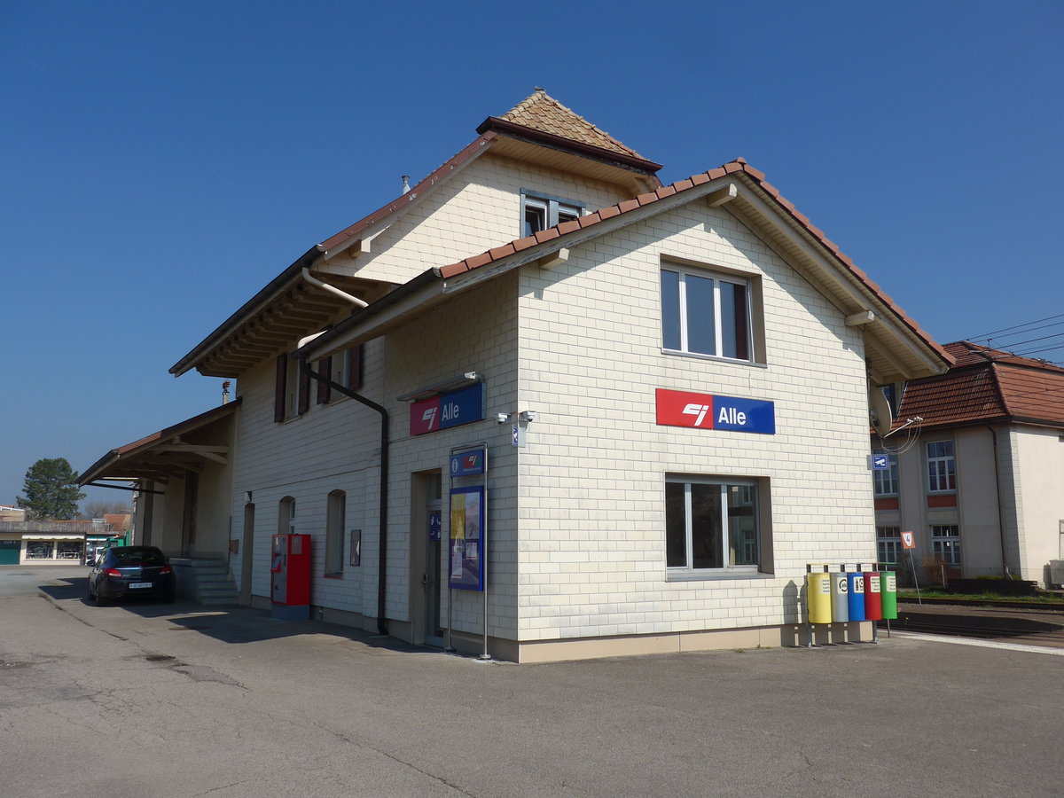 (203'769) - Der Bahnhof Alle am 15. April 2019
