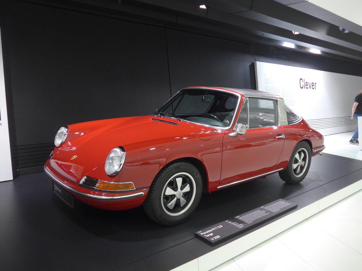 (204'606) - Porsche 911 am 9. Mai 2019 in Zuffenhausen, Porsche Museum